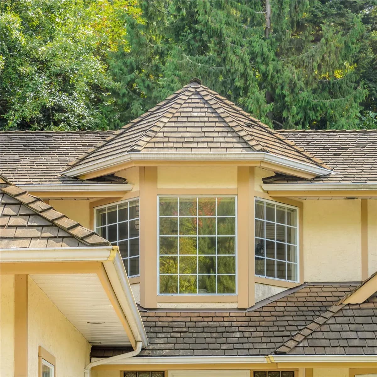 Vinyl windows offer an incredible combination of beauty, energy-efficiency, and value.